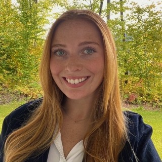Isabel Hosley headshot
